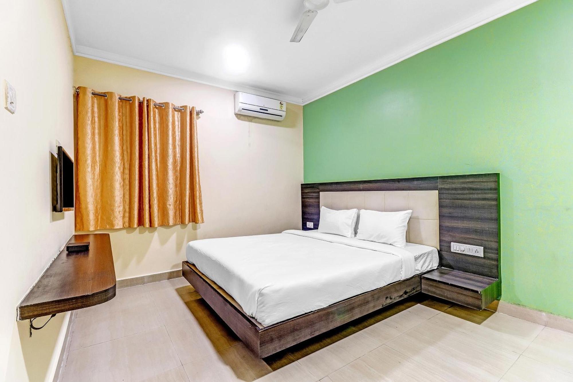 Hotel Collection O Vijaya Lakshmi Residency Near Ragigudda Sri Prasanna Anjaneyaswamy Temple Bengalúr Exteriér fotografie